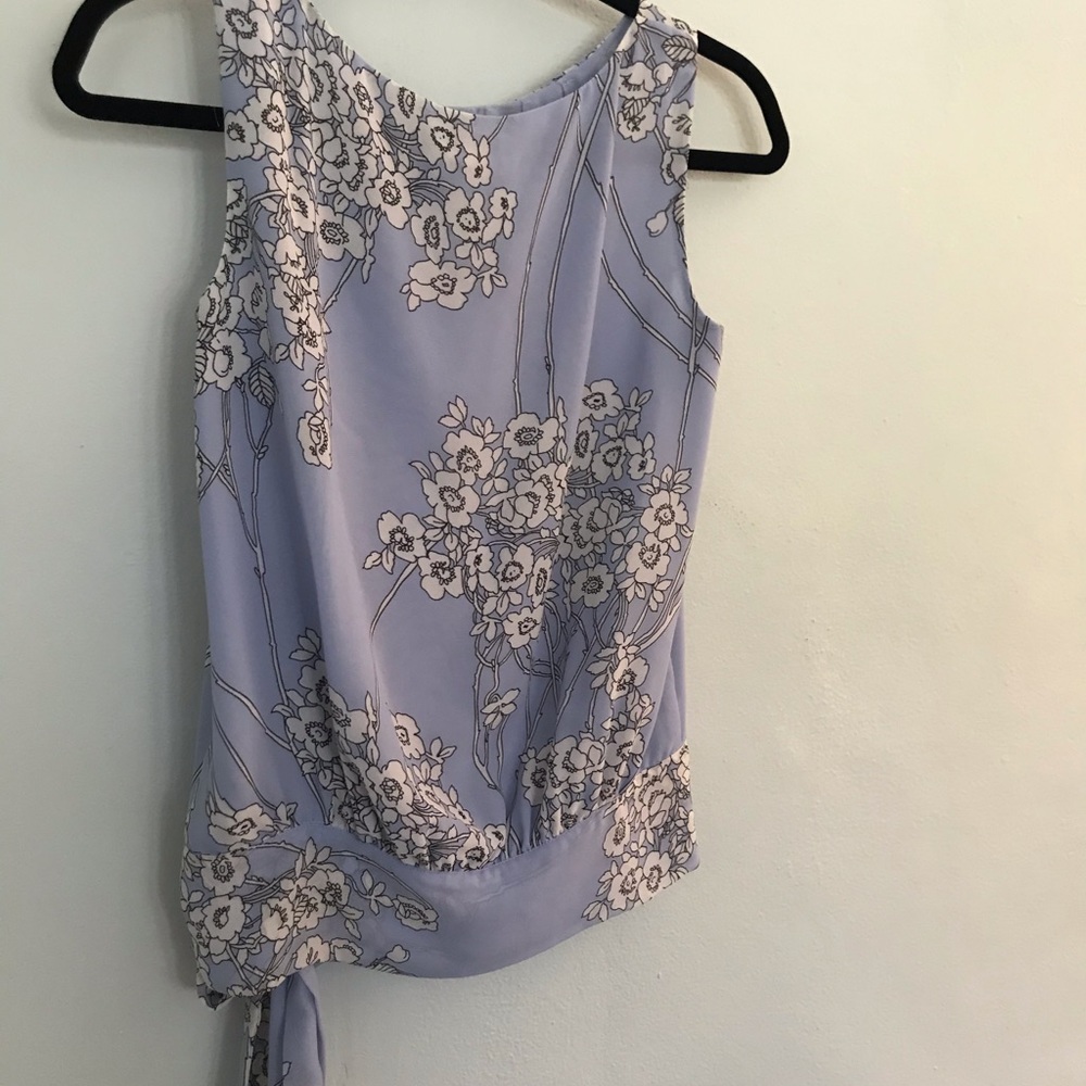 Sleeveless blouse  blue flowered top